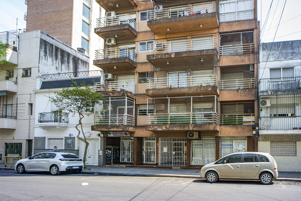 Oportunidad. 2 dormitorios en venta. Balcón