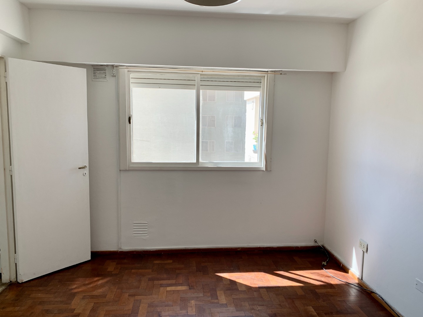 Amplio departamento de 1 dormitorio en alquiler