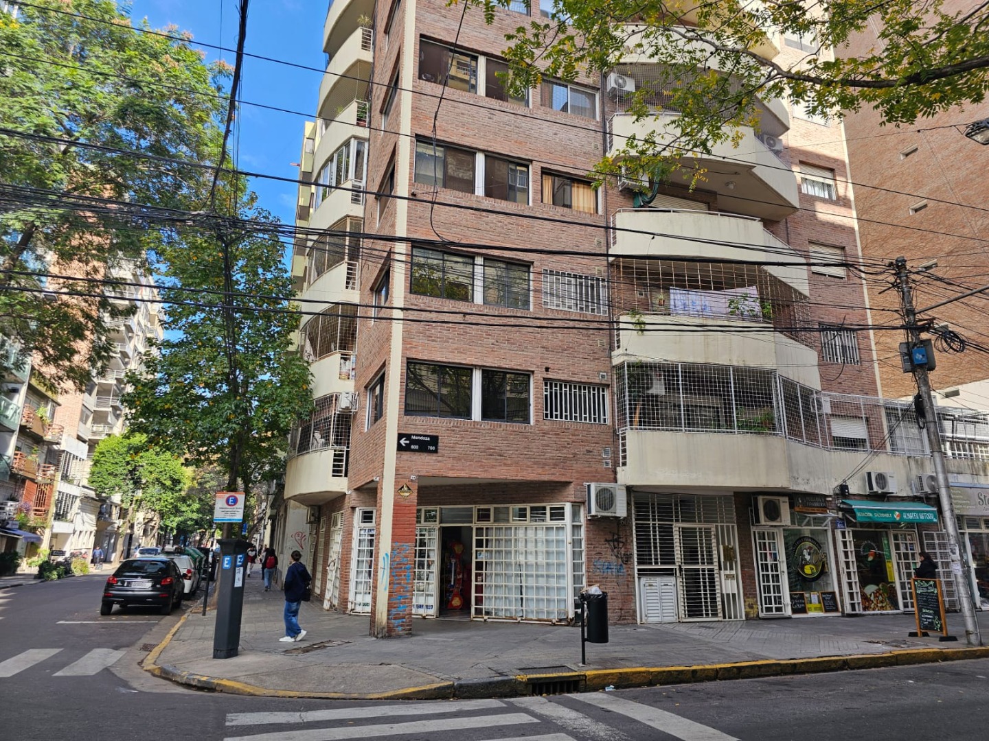 Mendoza 609