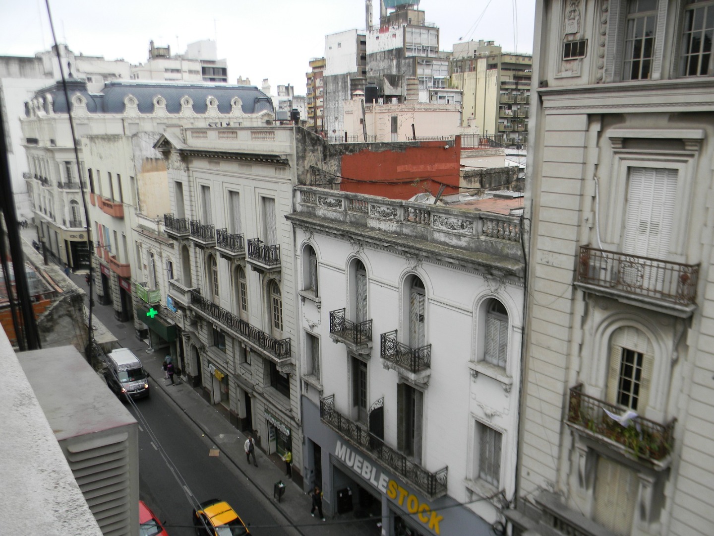 Mitre 757